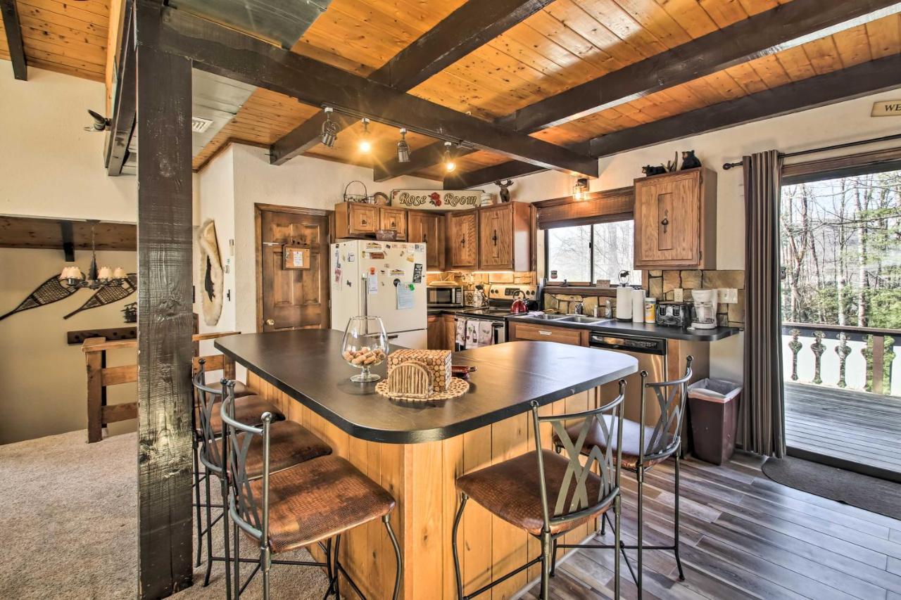 Swiss-Style Chalet With Fireplace - Near Story Land! Bartlett Exterior photo